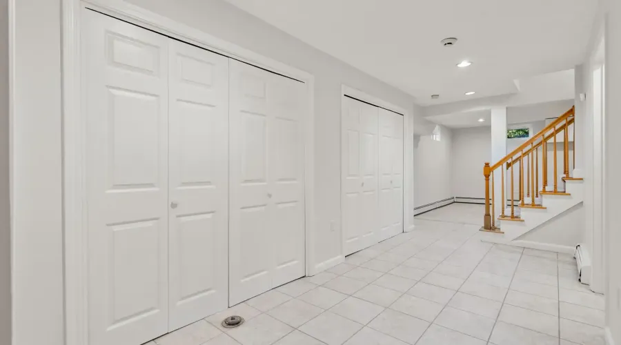 45 Hancock St, Lexington, Massachusetts, 02420, United States, 5 Bedrooms Bedrooms, 11 Rooms Rooms,3 BathroomsBathrooms,Residential,For Sale,Hancock,1936175