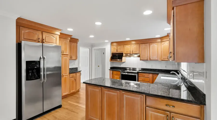 45 Hancock St, Lexington, Massachusetts, 02420, United States, 5 Bedrooms Bedrooms, 11 Rooms Rooms,3 BathroomsBathrooms,Residential,For Sale,Hancock,1936175