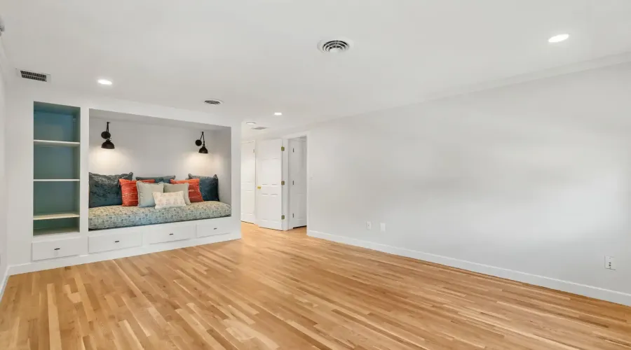 45 Hancock St, Lexington, Massachusetts, 02420, United States, 5 Bedrooms Bedrooms, 11 Rooms Rooms,3 BathroomsBathrooms,Residential,For Sale,Hancock,1936175