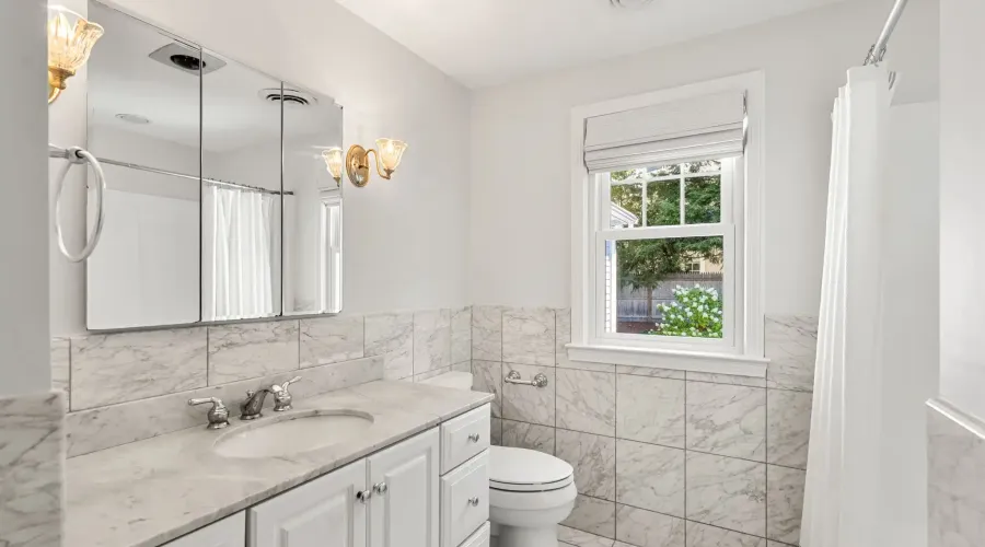 45 Hancock St, Lexington, Massachusetts, 02420, United States, 5 Bedrooms Bedrooms, 11 Rooms Rooms,3 BathroomsBathrooms,Residential,For Sale,Hancock,1936175