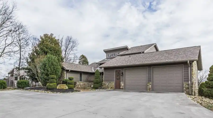 753 Gates Lane,Kodak,Tennessee 37764,United States,5 Bedrooms Bedrooms,11 Rooms Rooms,5 BathroomsBathrooms,Residential,Gates Lane,189681