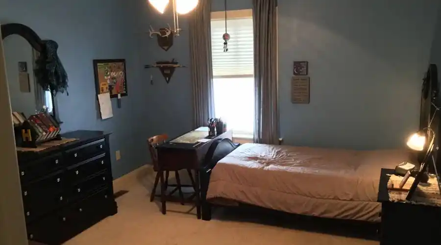 581 Lucinda Lane,Mechanicsburg,Pennsylvania 17055,United States,4 Bedrooms Bedrooms,12 Rooms Rooms,3 BathroomsBathrooms,Residential,Lucinda Lane,189688
