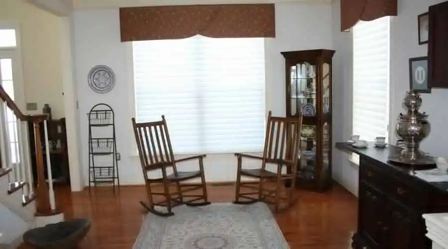 581 Lucinda Lane,Mechanicsburg,Pennsylvania 17055,United States,4 Bedrooms Bedrooms,12 Rooms Rooms,3 BathroomsBathrooms,Residential,Lucinda Lane,189688