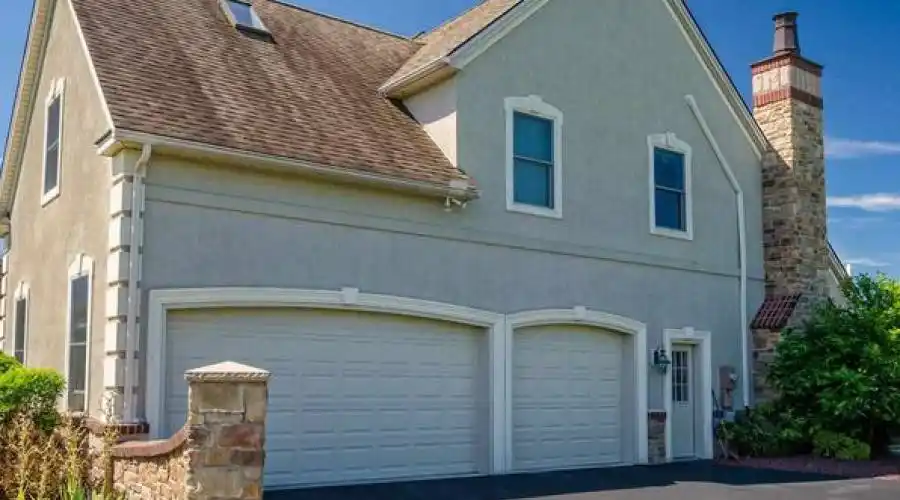 581 Lucinda Lane,Mechanicsburg,Pennsylvania 17055,United States,4 Bedrooms Bedrooms,12 Rooms Rooms,3 BathroomsBathrooms,Residential,Lucinda Lane,189688