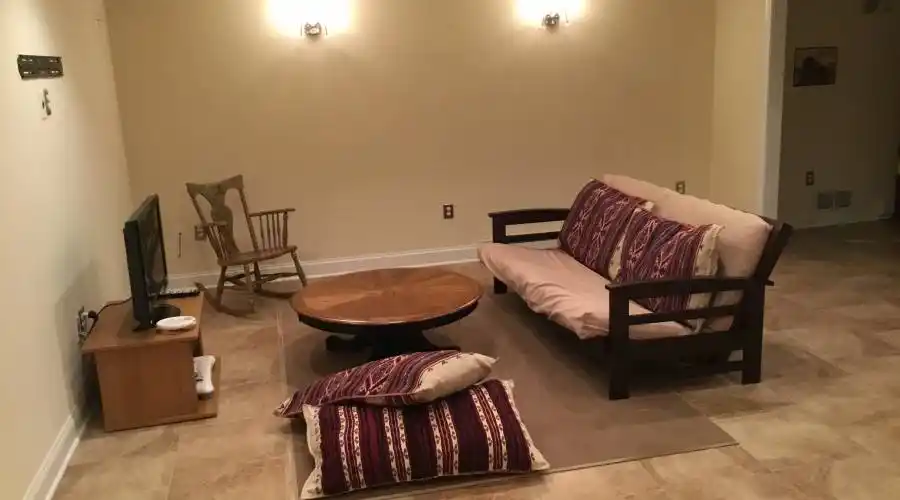 581 Lucinda Lane,Mechanicsburg,Pennsylvania 17055,United States,4 Bedrooms Bedrooms,12 Rooms Rooms,3 BathroomsBathrooms,Residential,Lucinda Lane,189688