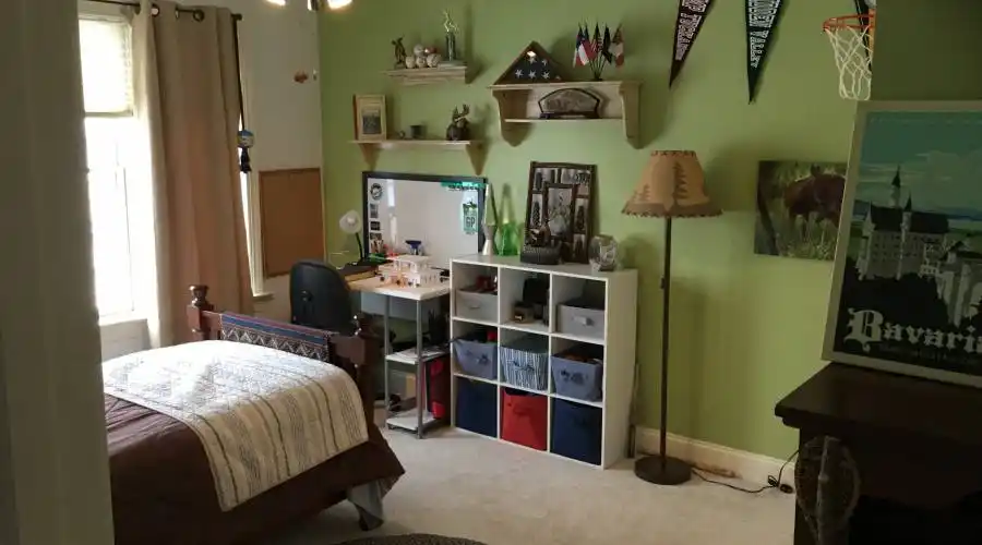 581 Lucinda Lane,Mechanicsburg,Pennsylvania 17055,United States,4 Bedrooms Bedrooms,12 Rooms Rooms,3 BathroomsBathrooms,Residential,Lucinda Lane,189688