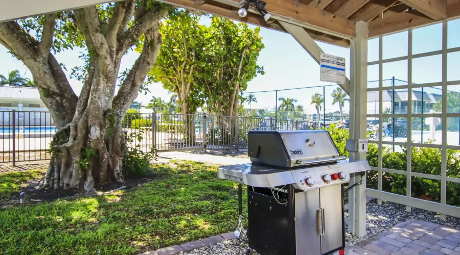 760 Sextant Drive, Sanibel, Florida, 33957, United States, 2 Bedrooms Bedrooms, 7 Rooms Rooms,2 BathroomsBathrooms,Waterfront,For Sale,Mariner Pointe,Sextant,3,1941395