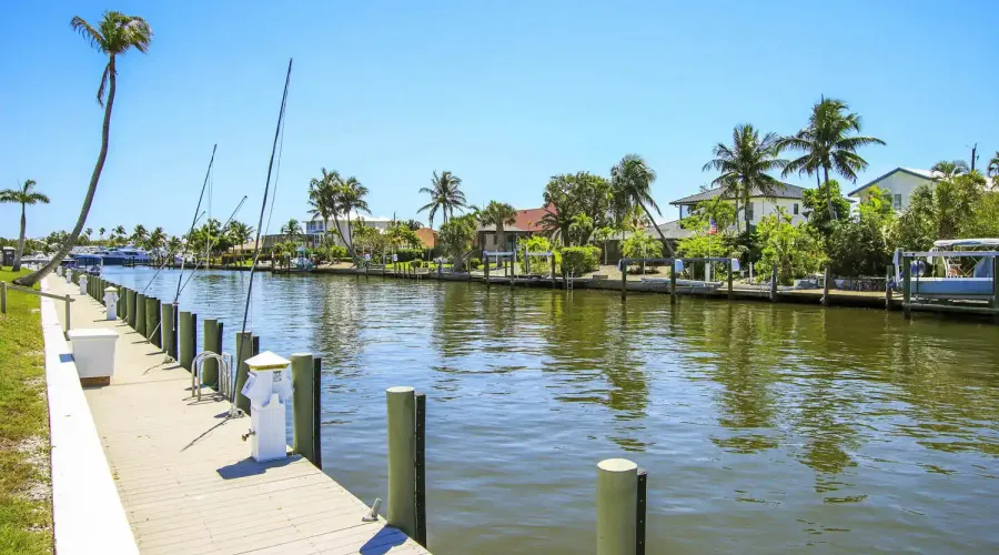 760 Sextant Drive, Sanibel, Florida, 33957, United States, 2 Bedrooms Bedrooms, 7 Rooms Rooms,2 BathroomsBathrooms,Waterfront,For Sale,Mariner Pointe,Sextant,3,1941395
