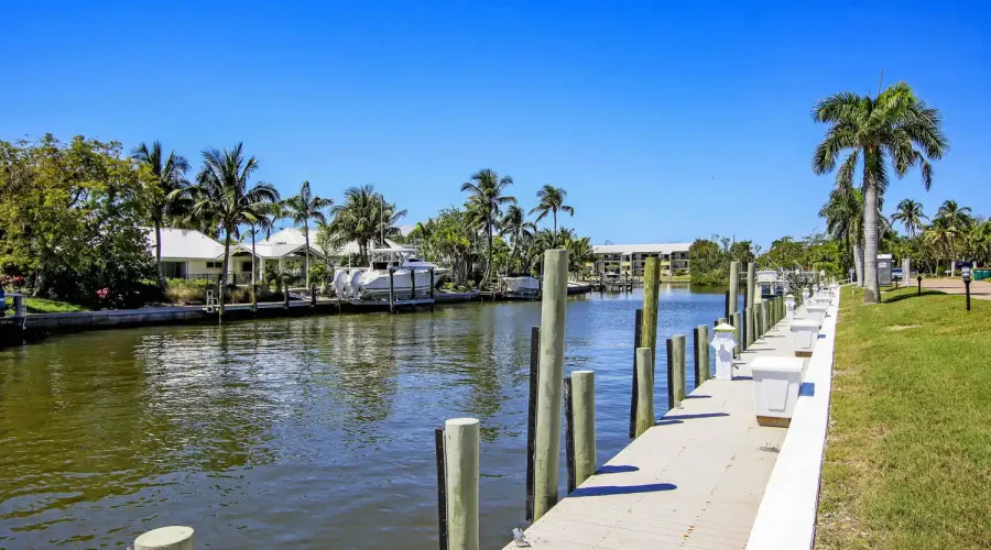 760 Sextant Drive, Sanibel, Florida, 33957, United States, 2 Bedrooms Bedrooms, 7 Rooms Rooms,2 BathroomsBathrooms,Waterfront,For Sale,Mariner Pointe,Sextant,3,1941395