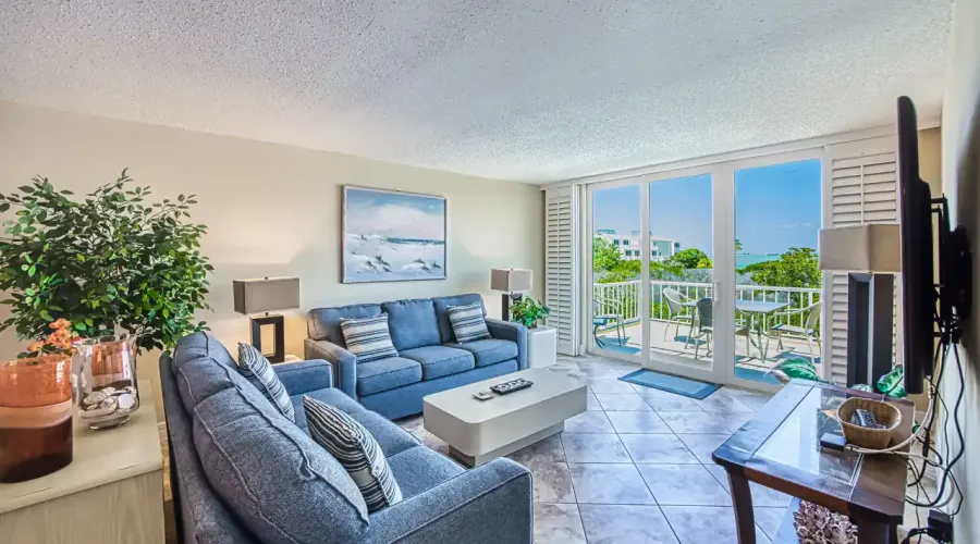 200 Periwinkle Way, Sanibel, Florida, 33957, United States, 3 Bedrooms Bedrooms, 10 Rooms Rooms,2 BathroomsBathrooms,Condo,For Sale,Lighthouse Point,Periwinkle,2,1941396