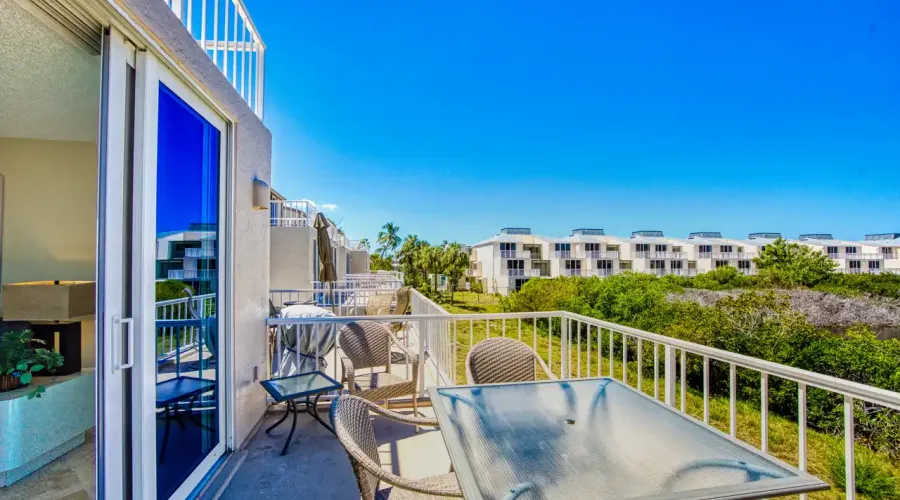 200 Periwinkle Way, Sanibel, Florida, 33957, United States, 3 Bedrooms Bedrooms, 10 Rooms Rooms,2 BathroomsBathrooms,Condo,For Sale,Lighthouse Point,Periwinkle,2,1941396