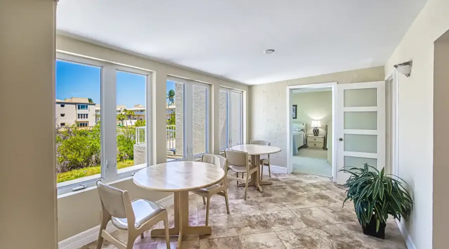 200 Periwinkle Way, Sanibel, Florida, 33957, United States, 3 Bedrooms Bedrooms, 10 Rooms Rooms,2 BathroomsBathrooms,Condo,For Sale,Lighthouse Point,Periwinkle,2,1941396