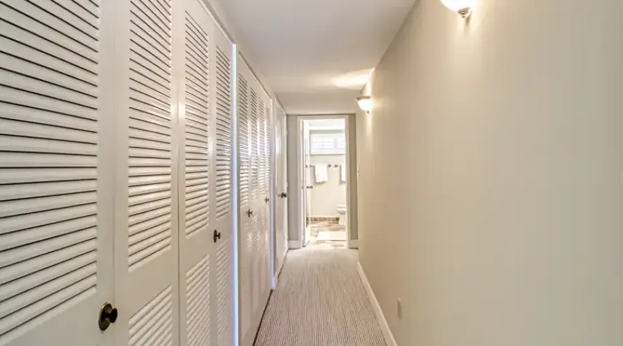 200 Periwinkle Way, Sanibel, Florida, 33957, United States, 3 Bedrooms Bedrooms, 10 Rooms Rooms,2 BathroomsBathrooms,Condo,For Sale,Lighthouse Point,Periwinkle,2,1941396