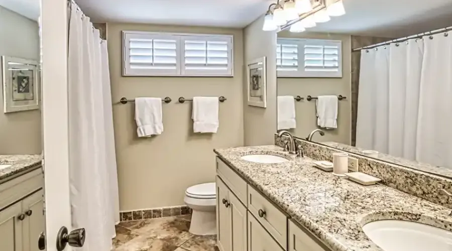 200 Periwinkle Way, Sanibel, Florida, 33957, United States, 3 Bedrooms Bedrooms, 10 Rooms Rooms,2 BathroomsBathrooms,Condo,For Sale,Lighthouse Point,Periwinkle,2,1941396