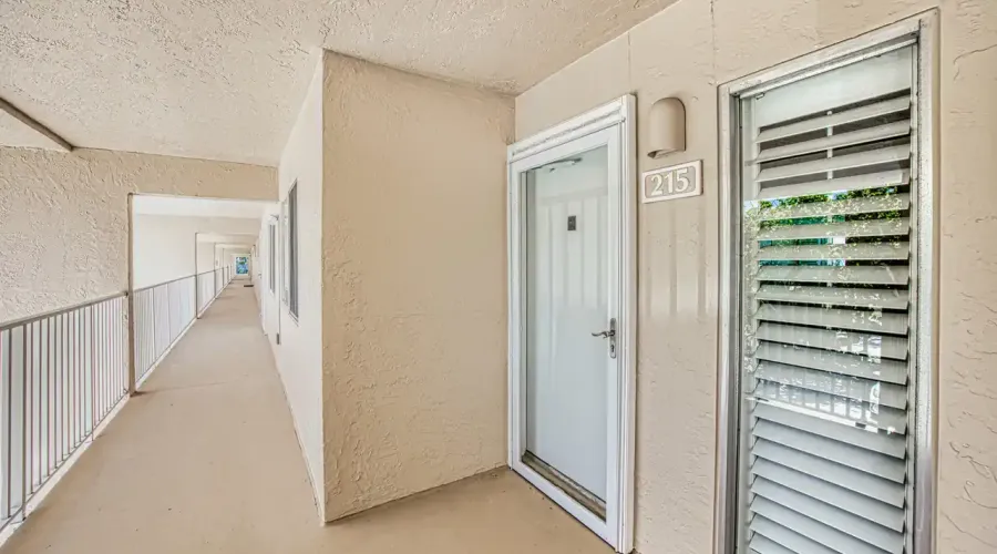 200 Periwinkle Way, Sanibel, Florida, 33957, United States, 3 Bedrooms Bedrooms, 10 Rooms Rooms,2 BathroomsBathrooms,Condo,For Sale,Lighthouse Point,Periwinkle,2,1941396