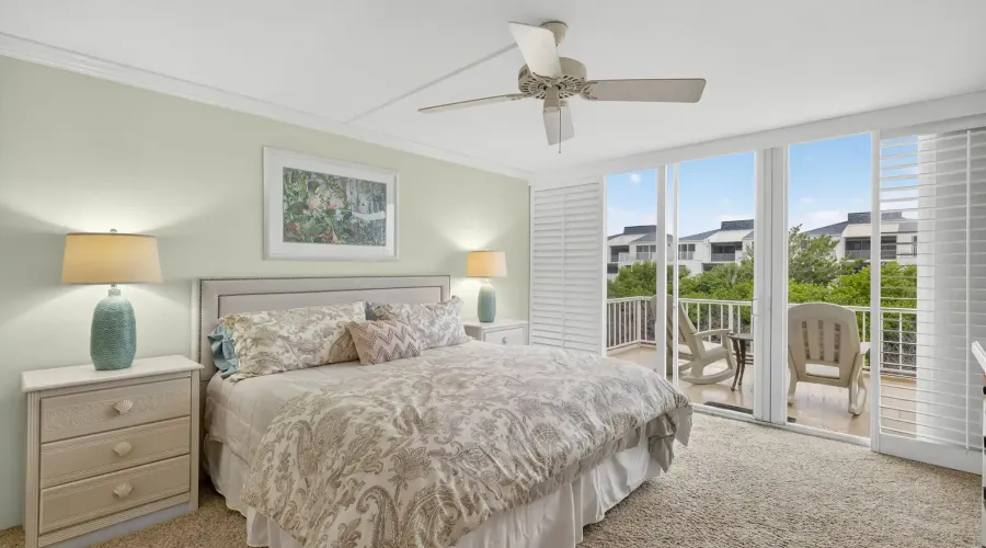 200 Periwinkle Way, Sanibel, Florida, 33957, United States, 3 Bedrooms Bedrooms, 8 Rooms Rooms,2 BathroomsBathrooms,Waterfront,For Sale,Lighthouse Point,Periwinkle,2,1941397