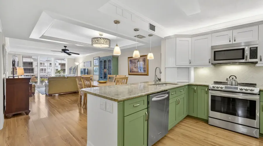 200 Periwinkle Way, Sanibel, Florida, 33957, United States, 3 Bedrooms Bedrooms, 8 Rooms Rooms,2 BathroomsBathrooms,Waterfront,For Sale,Lighthouse Point,Periwinkle,2,1941397