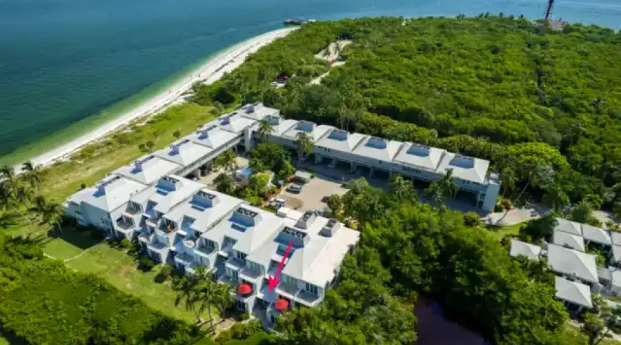 200 Periwinkle Way, Sanibel, Florida, 33957, United States, 3 Bedrooms Bedrooms, 8 Rooms Rooms,2 BathroomsBathrooms,Waterfront,For Sale,Lighthouse Point,Periwinkle,2,1941397