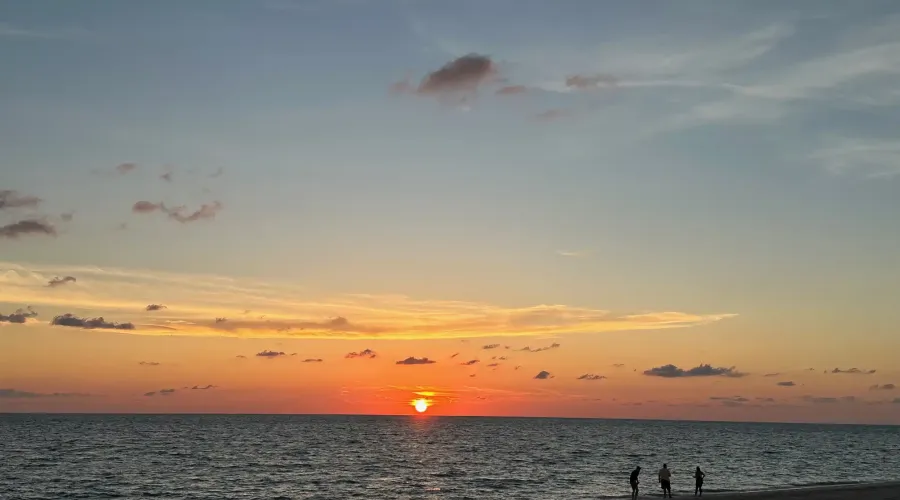 200 Periwinkle Way, Sanibel, Florida, 33957, United States, 3 Bedrooms Bedrooms, 8 Rooms Rooms,2 BathroomsBathrooms,Waterfront,For Sale,Lighthouse Point,Periwinkle,2,1941397