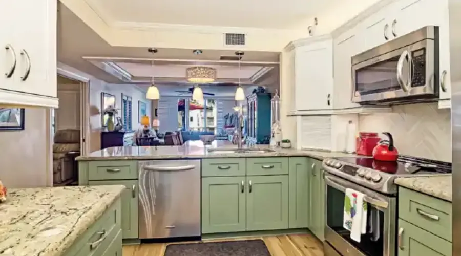 200 Periwinkle Way, Sanibel, Florida, 33957, United States, 3 Bedrooms Bedrooms, 8 Rooms Rooms,2 BathroomsBathrooms,Waterfront,For Sale,Lighthouse Point,Periwinkle,2,1941397