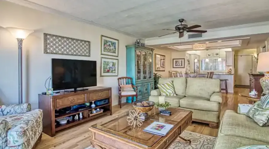 200 Periwinkle Way, Sanibel, Florida, 33957, United States, 3 Bedrooms Bedrooms, 8 Rooms Rooms,2 BathroomsBathrooms,Waterfront,For Sale,Lighthouse Point,Periwinkle,2,1941397