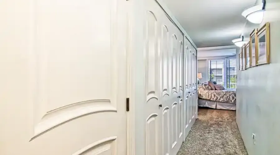 200 Periwinkle Way, Sanibel, Florida, 33957, United States, 3 Bedrooms Bedrooms, 8 Rooms Rooms,2 BathroomsBathrooms,Waterfront,For Sale,Lighthouse Point,Periwinkle,2,1941397
