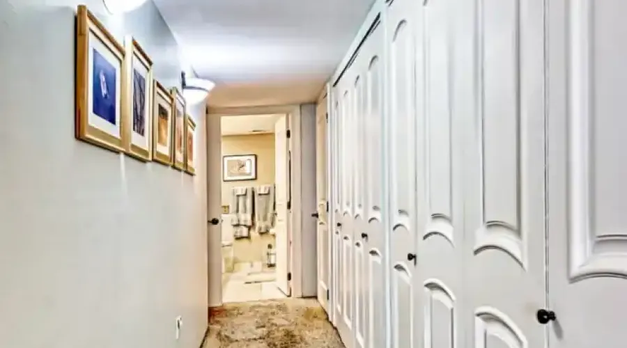 200 Periwinkle Way, Sanibel, Florida, 33957, United States, 3 Bedrooms Bedrooms, 8 Rooms Rooms,2 BathroomsBathrooms,Waterfront,For Sale,Lighthouse Point,Periwinkle,2,1941397