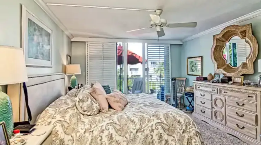 200 Periwinkle Way, Sanibel, Florida, 33957, United States, 3 Bedrooms Bedrooms, 8 Rooms Rooms,2 BathroomsBathrooms,Waterfront,For Sale,Lighthouse Point,Periwinkle,2,1941397