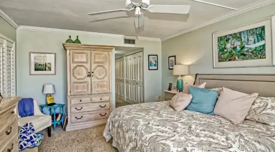 200 Periwinkle Way, Sanibel, Florida, 33957, United States, 3 Bedrooms Bedrooms, 8 Rooms Rooms,2 BathroomsBathrooms,Waterfront,For Sale,Lighthouse Point,Periwinkle,2,1941397