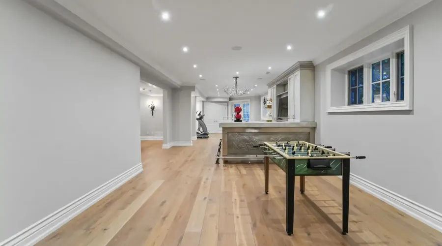 2025 Heartwood Court, Mississauga, Ontario, L5C 4P7, Canada, 4 Bedrooms Bedrooms, ,5 BathroomsBathrooms,Residential,For Sale,1942412