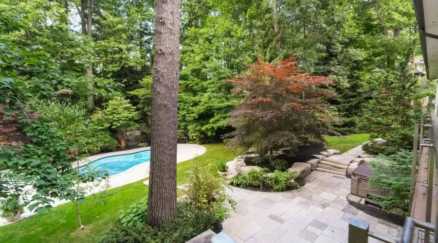 2025 Heartwood Court, Mississauga, Ontario, L5C 4P7, Canada, 4 Bedrooms Bedrooms, ,5 BathroomsBathrooms,Residential,For Sale,1942412