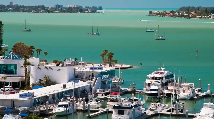 1255 N Gulfstream Ave, Sarasota, Florida, 34236, United States, 2 Bedrooms Bedrooms, 5 Rooms Rooms,2 BathroomsBathrooms,Residential,For Sale,Bay Plaza,Gulfstream Ave,1942413