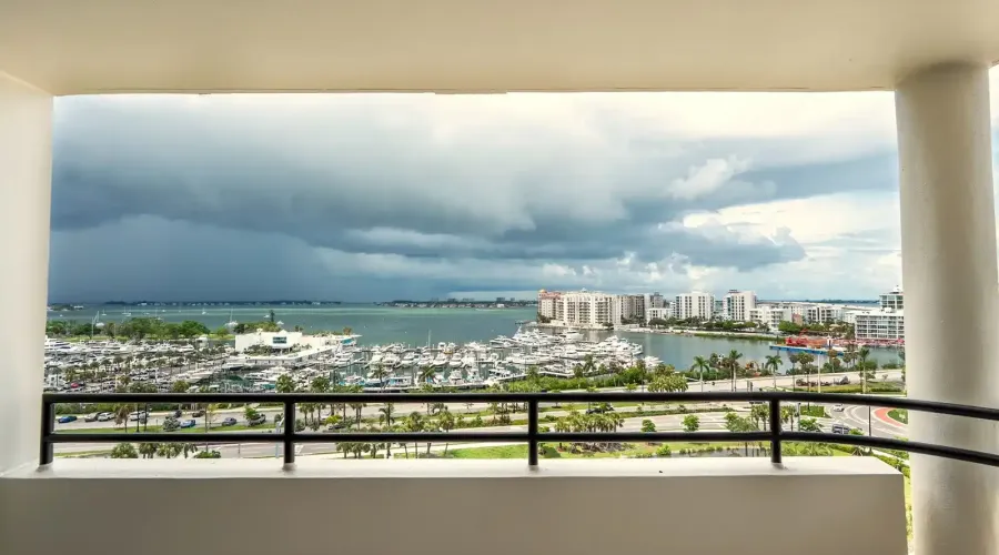 1255 N Gulfstream Ave, Sarasota, Florida, 34236, United States, 2 Bedrooms Bedrooms, 5 Rooms Rooms,2 BathroomsBathrooms,Residential,For Sale,Bay Plaza,Gulfstream Ave,1942413