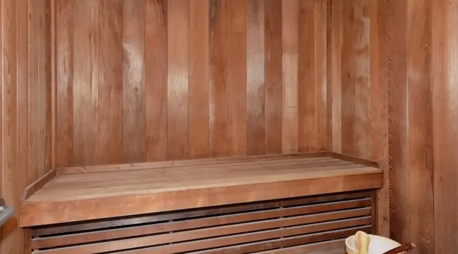 1255 N Gulfstream Ave, Sarasota, Florida, 34236, United States, 2 Bedrooms Bedrooms, 5 Rooms Rooms,2 BathroomsBathrooms,Residential,For Sale,Bay Plaza,Gulfstream Ave,1942413