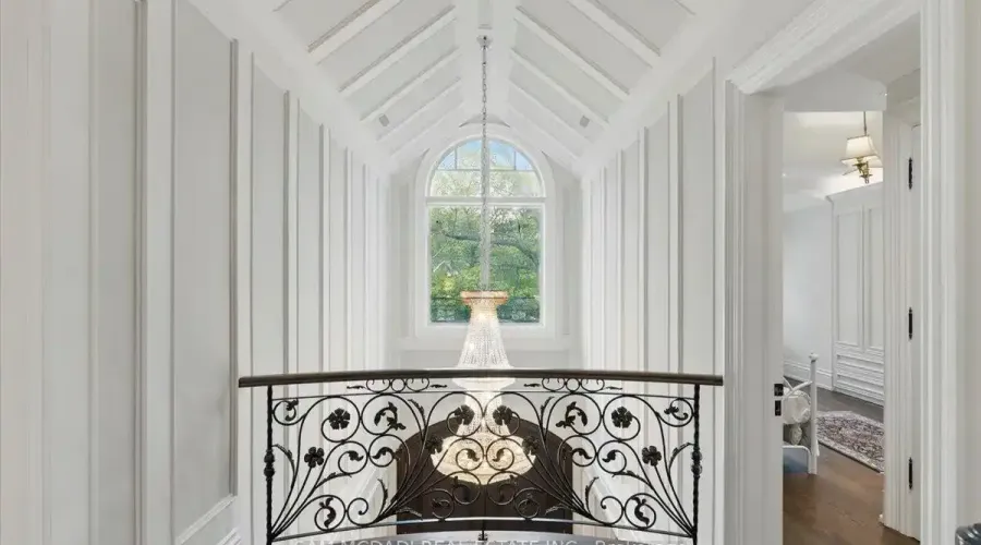 883 Parkland Avenue, Mississauga, Ontario, L5H 3G6, Canada, 4 Bedrooms Bedrooms, ,7 BathroomsBathrooms,Residential,For Sale,1943840