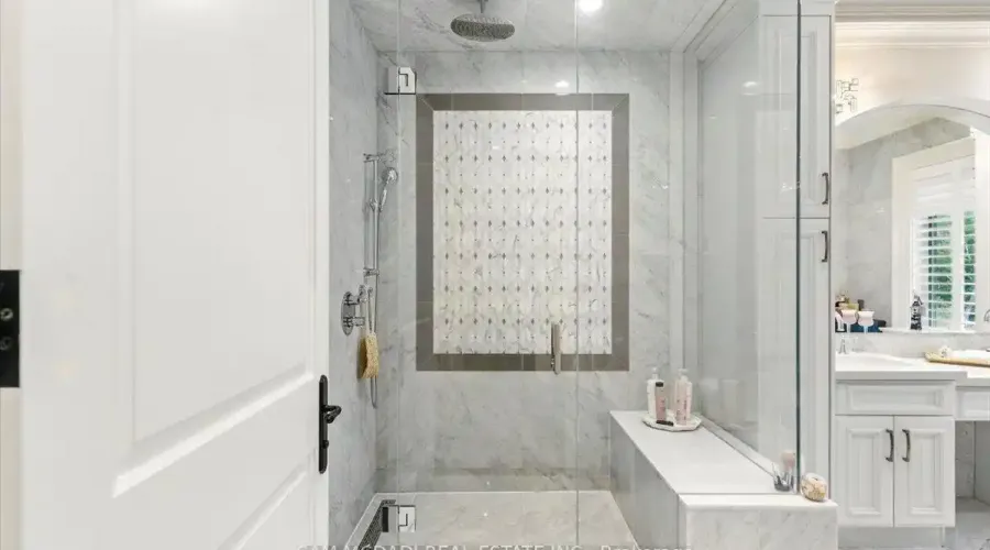 883 Parkland Avenue, Mississauga, Ontario, L5H 3G6, Canada, 4 Bedrooms Bedrooms, ,7 BathroomsBathrooms,Residential,For Sale,1943840