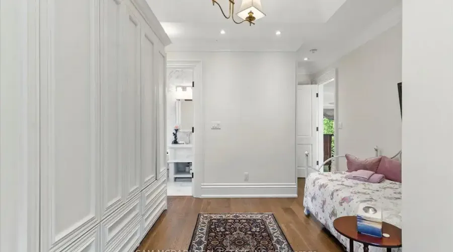 883 Parkland Avenue, Mississauga, Ontario, L5H 3G6, Canada, 4 Bedrooms Bedrooms, ,7 BathroomsBathrooms,Residential,For Sale,1943840