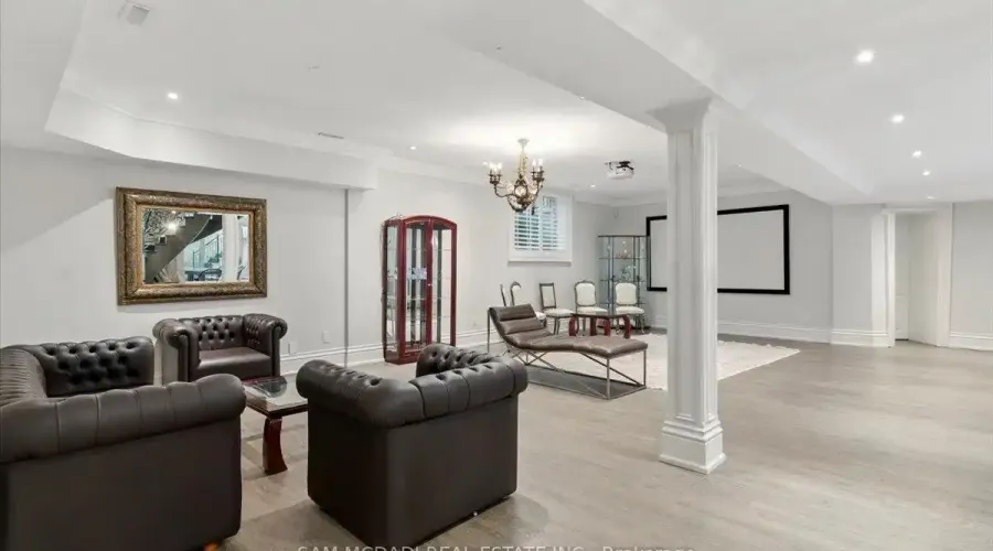 883 Parkland Avenue, Mississauga, Ontario, L5H 3G6, Canada, 4 Bedrooms Bedrooms, ,7 BathroomsBathrooms,Residential,For Sale,1943840