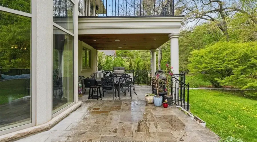 883 Parkland Avenue, Mississauga, Ontario, L5H 3G6, Canada, 4 Bedrooms Bedrooms, ,7 BathroomsBathrooms,Residential,For Sale,1943840