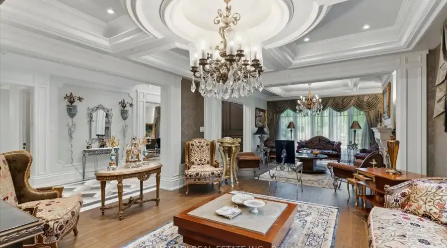 883 Parkland Avenue, Mississauga, Ontario, L5H 3G6, Canada, 4 Bedrooms Bedrooms, ,7 BathroomsBathrooms,Residential,For Sale,1943840