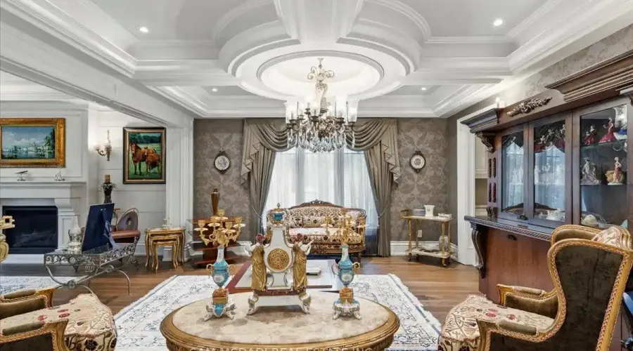 883 Parkland Avenue, Mississauga, Ontario, L5H 3G6, Canada, 4 Bedrooms Bedrooms, ,7 BathroomsBathrooms,Residential,For Sale,1943840