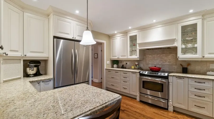 1383 Watersedge Road, Mississauga, Ontario, L5J 1A3, Canada, 5 Bedrooms Bedrooms, ,4 BathroomsBathrooms,Residential,For Sale,1943841