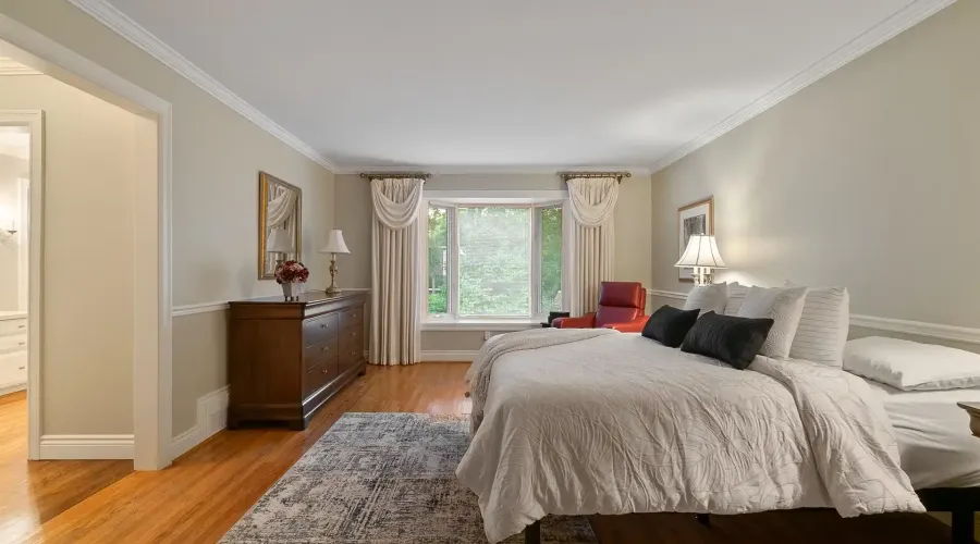 1383 Watersedge Road, Mississauga, Ontario, L5J 1A3, Canada, 5 Bedrooms Bedrooms, ,4 BathroomsBathrooms,Residential,For Sale,1943841