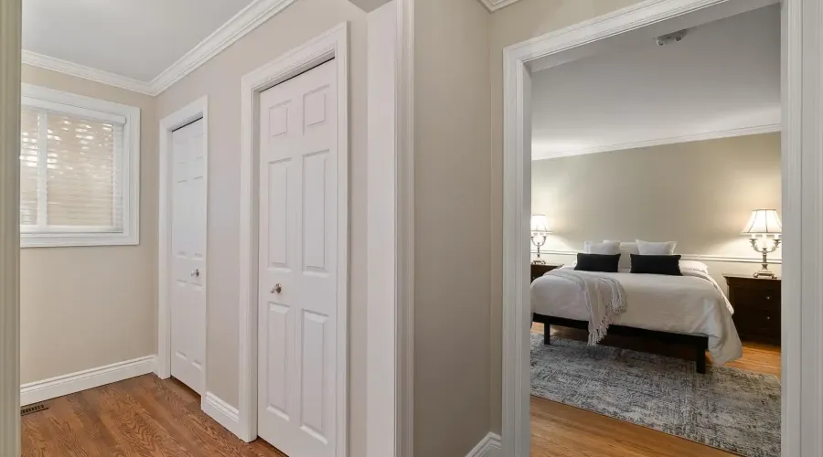 1383 Watersedge Road, Mississauga, Ontario, L5J 1A3, Canada, 5 Bedrooms Bedrooms, ,4 BathroomsBathrooms,Residential,For Sale,1943841