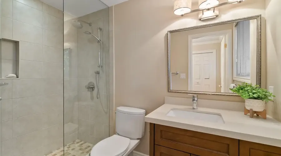 1383 Watersedge Road, Mississauga, Ontario, L5J 1A3, Canada, 5 Bedrooms Bedrooms, ,4 BathroomsBathrooms,Residential,For Sale,1943841