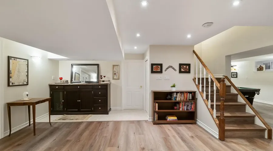 1383 Watersedge Road, Mississauga, Ontario, L5J 1A3, Canada, 5 Bedrooms Bedrooms, ,4 BathroomsBathrooms,Residential,For Sale,1943841