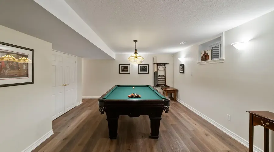 1383 Watersedge Road, Mississauga, Ontario, L5J 1A3, Canada, 5 Bedrooms Bedrooms, ,4 BathroomsBathrooms,Residential,For Sale,1943841