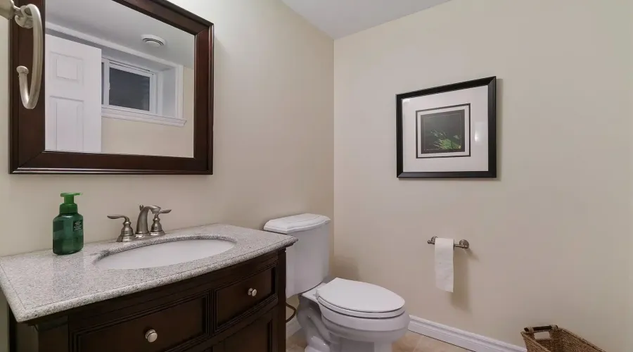 1383 Watersedge Road, Mississauga, Ontario, L5J 1A3, Canada, 5 Bedrooms Bedrooms, ,4 BathroomsBathrooms,Residential,For Sale,1943841