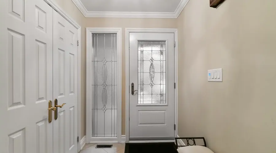 1383 Watersedge Road, Mississauga, Ontario, L5J 1A3, Canada, 5 Bedrooms Bedrooms, ,4 BathroomsBathrooms,Residential,For Sale,1943841
