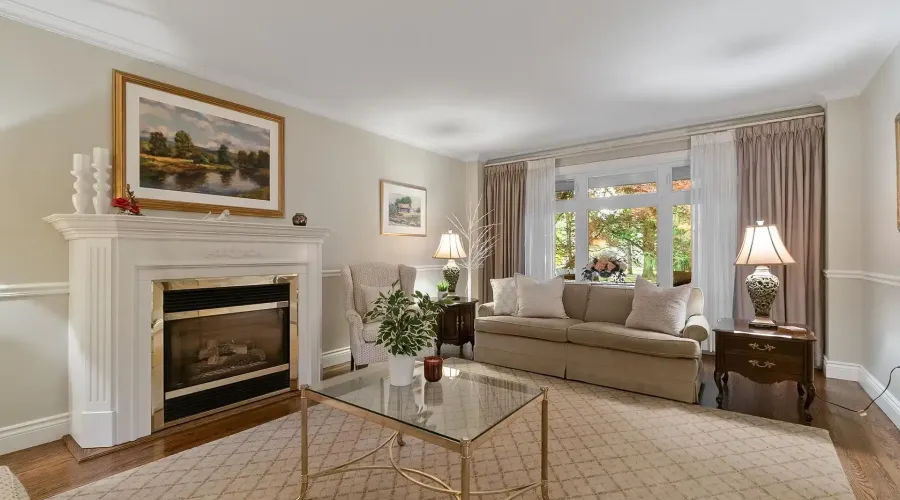 1383 Watersedge Road, Mississauga, Ontario, L5J 1A3, Canada, 5 Bedrooms Bedrooms, ,4 BathroomsBathrooms,Residential,For Sale,1943841
